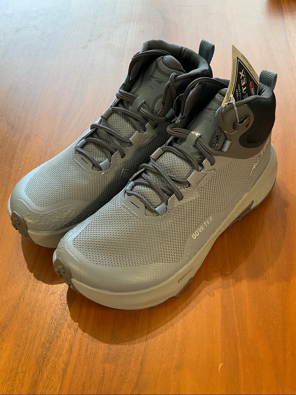 Timp 6 mid GTX Altra Grey Women's Athletic Waterproof Mid-Top sample